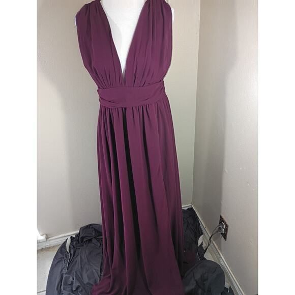 Lulu's Formal Dress Burgundy Flowy Sz L Prom Bridesmaid - Picture 1 of 8